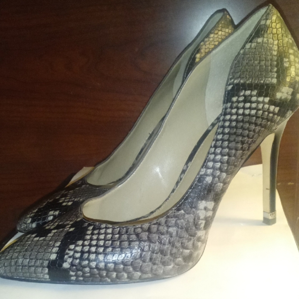 Michael Kors Elqegant Snakeskin Patterned Heels